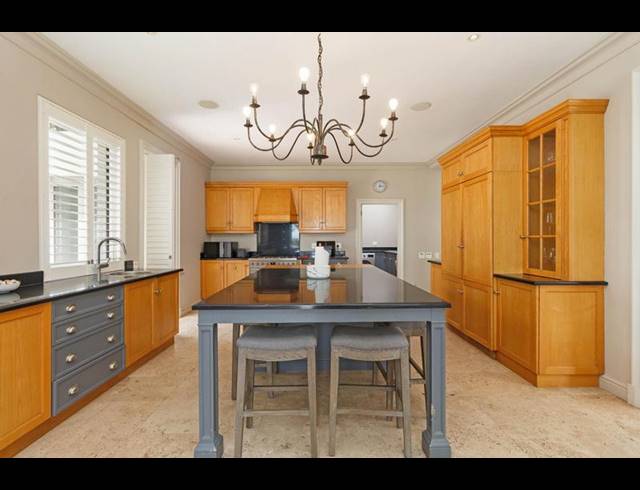 6 BEDROOM PROPERTY TO RENT IN STEENBERG GOLF ESTATE